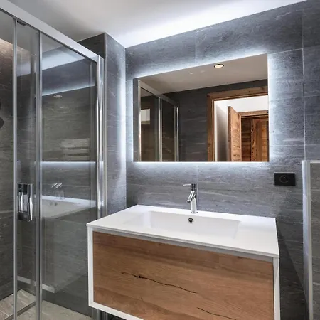 Ksar A - 4 Pieces Pour 6 Personnes 631 Megeve